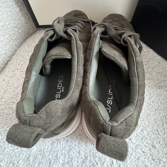 NWOT J Slides Quilted Sneakers - Picture 4 of 13